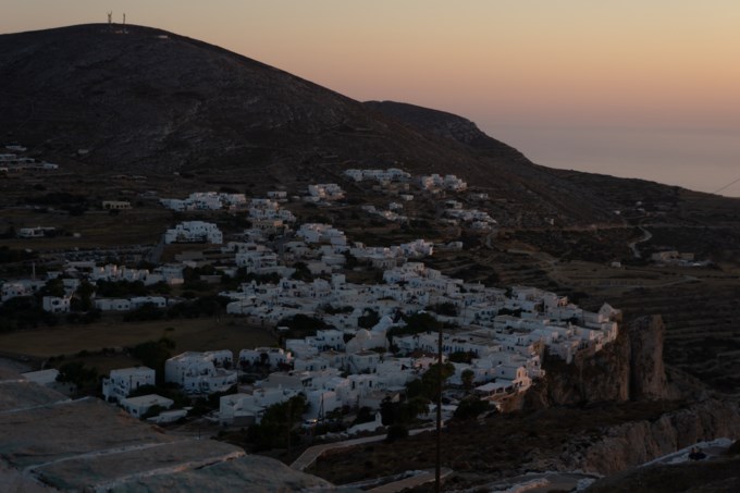 Στα γυρίσματα του "Μια Γυναίκα" στη Φολέγανδρο