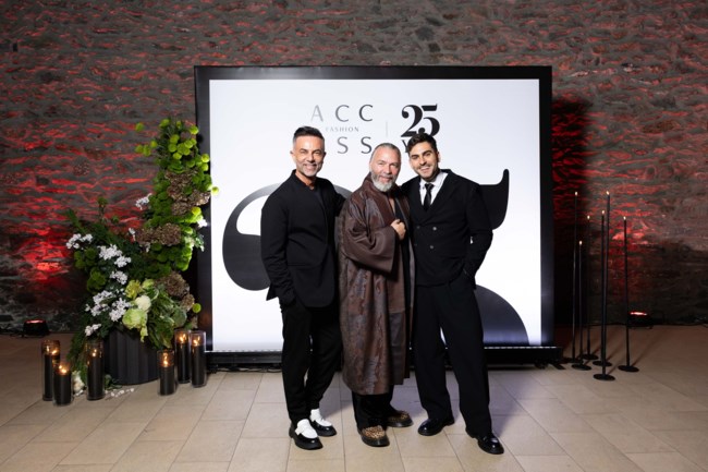 Ο PR Manager κ. Αλέξανδρος Κωτσιόπουλος, ο καλλιτεχνικός υπεύθυνος του event κ. Μαρτίκ Μανικιάν και ο Κωνσταντίνος Ζαχαριάδης