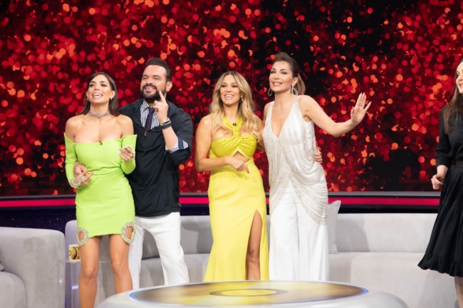 Το "Chart Show" ρίχνει αυλαία με τα πιο επιτυχημένα τραγούδια του καλοκαιριού! Ποιοι θα είναι οι λαμπεροί καλεσμένοι;