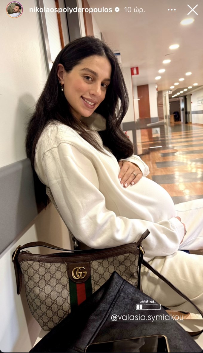 Ο Νίκος Πολυδερόπουλος απαθανατίζει τη Βαλασία Συμιακού σε προχωρημένη εγκυμοσύνη