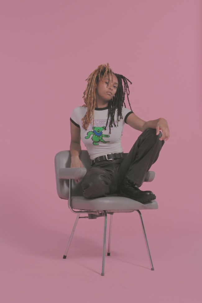 Go Punk | Η συλλογή της Bershka που επαναφέρει το πανκ στιλ των 70s