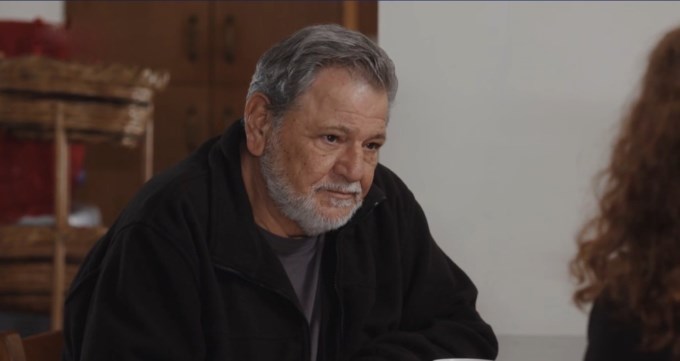 Η γη της Ελιάς | Η Βασιλική αποχαιρετά τον Στέφανο & η Αριάδνη τρίζει τα δόντια στη Μυρτώ