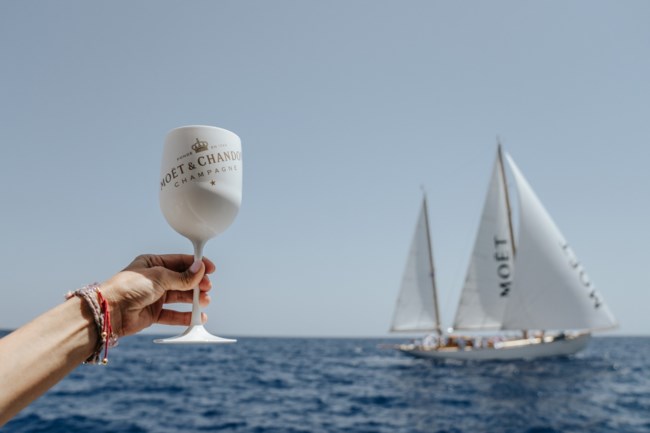 Spetses Classic Yacht Regatta 2024 | Η Moët & Chandon Χρυσός Χορηγός του κορυφαίου Διεθνή Αγώνα Ιστιοπλοΐας