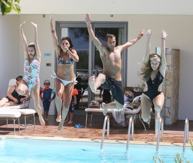 Showbiz Report - εικόνα 3