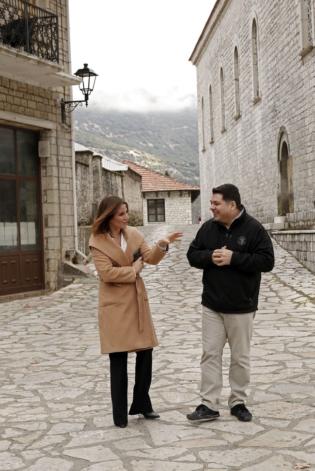 Μεγάλη Εικόνα | Η Νίκη Λυμπεράκη υποδέχεται τον Πρέσβη των ΗΠΑ στην Ελλάδα