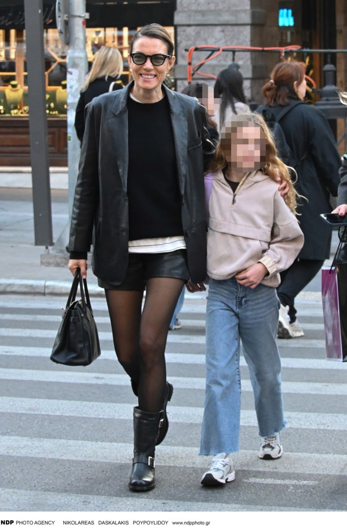 Η Βίκυ Καγιά σε καθημερινές στιγμές - Δείτε πώς μεγάλωσε η Μπιάνκα Κρασσά