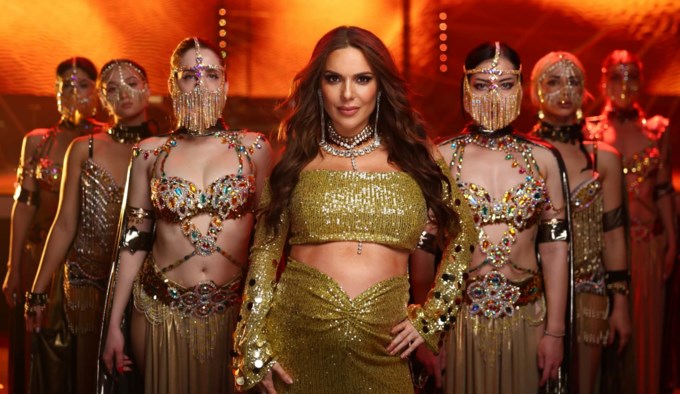 Η Ελεάνα Παπαϊωάννου στο νέο της clip με φουσκωμένη κοιλίτσα κατά τη διάρκεια της δεύτερης εγκυμοσύνης της