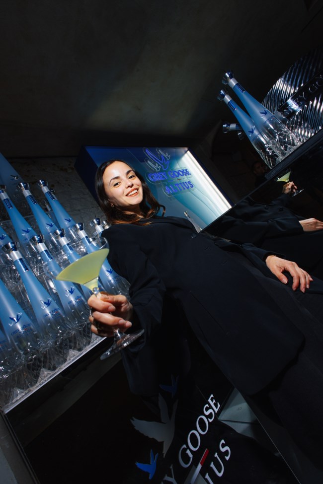 Αργύρης Πανταζάρας & Σίσσυ Τουμάση με την Grey Goose Altius στην παρουσίαση του οίκου Minas