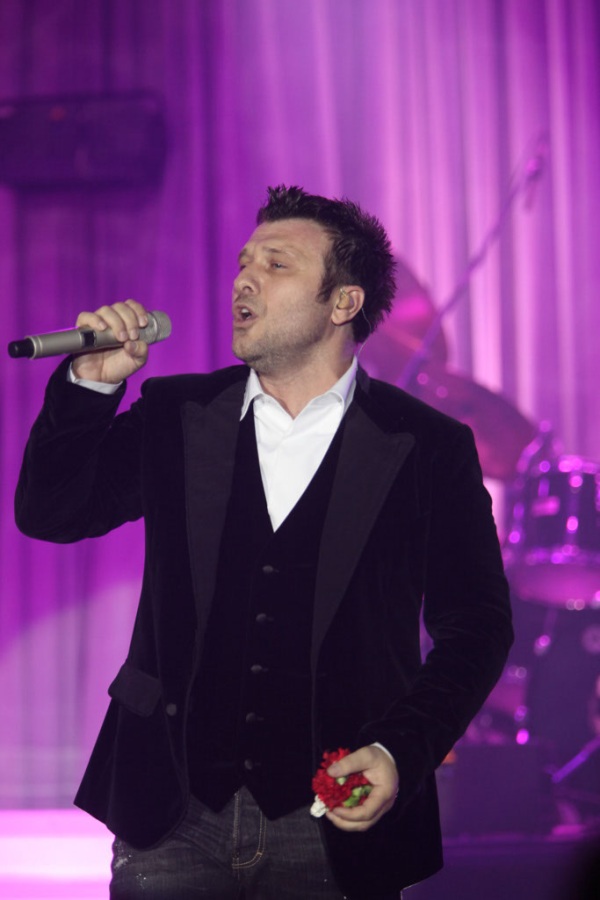 Γιάννης Πλούταρχος - Κώστας Μαρτάκης
