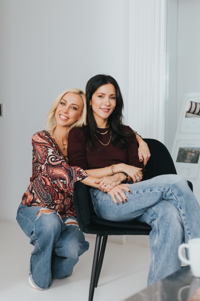 Ξένη Κωνσταντίνου: "Ο Μάνος με ανέχεται η αλήθεια είναι - Κανένας άλλος δεν θα τα κατάφερνε"