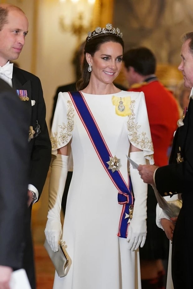 Kate Middleton | Η εμφάνιση με μυστηριώδη τιάρα, που δεν έχουμε ξαναδεί δημόσια εδώ και 100 χρόνια!