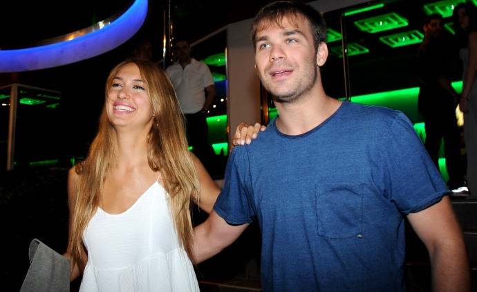 Διάσημες Εμφανίσεις
 - εικόνα 31