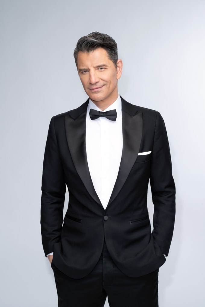 Όλα έτοιμα για το νέο Your Face Sounds Familiar! Οι επίσημες φωτογραφίες & οι λεπτομέρειες της πρεμιέρας