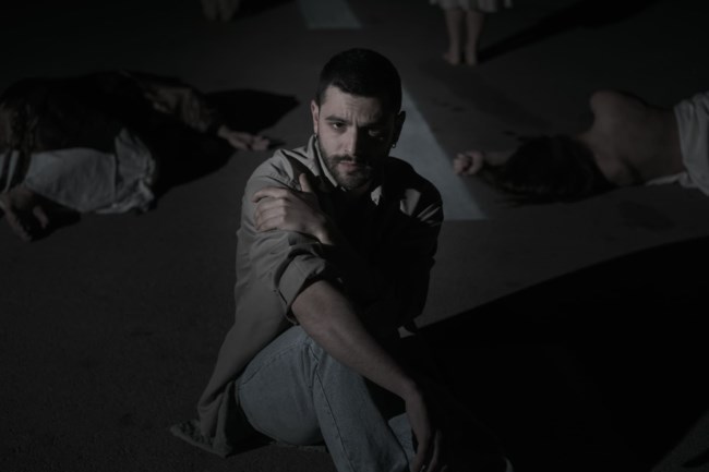 Aide-mémoire | Η επιστροφή της Καραβάτου, ο Τσουρός σε 4 ταμπλό & η παράσταση που δεν πρέπει να χάσεις