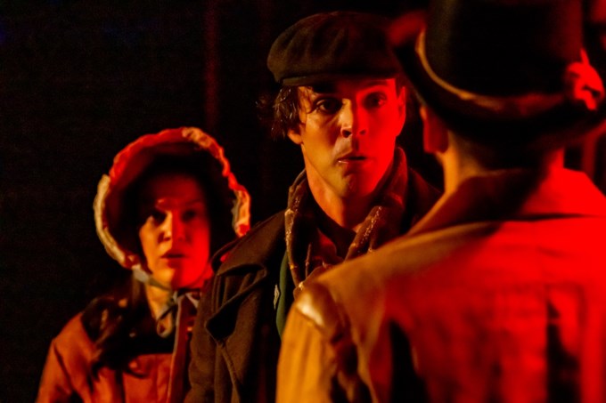 Το Κοριτσάκι με τα Σπίρτα: Το Μιούζικαλ