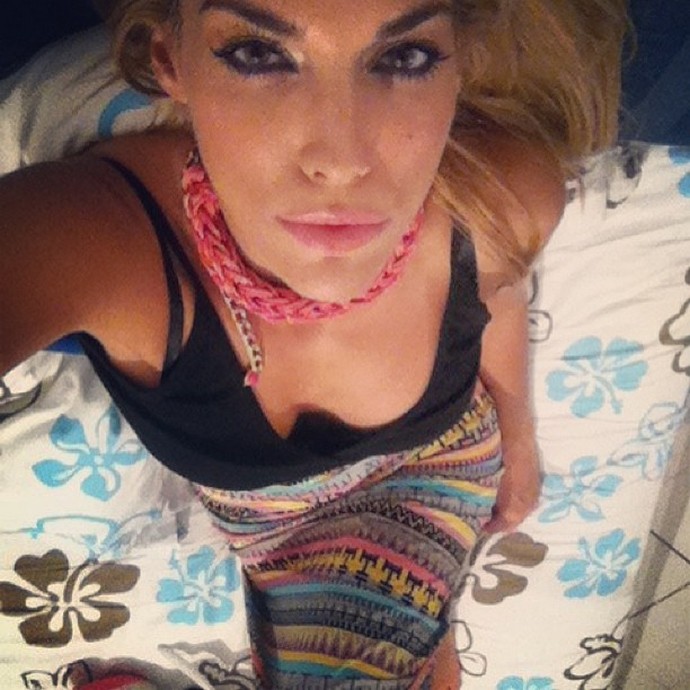 Κυρίες Και Κύριοι, Η Μαντώ Γαστεράτου - εικόνα 2