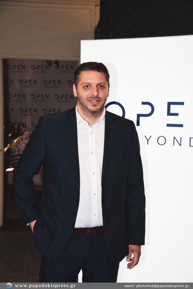 Βασίλης Τσεκούρας