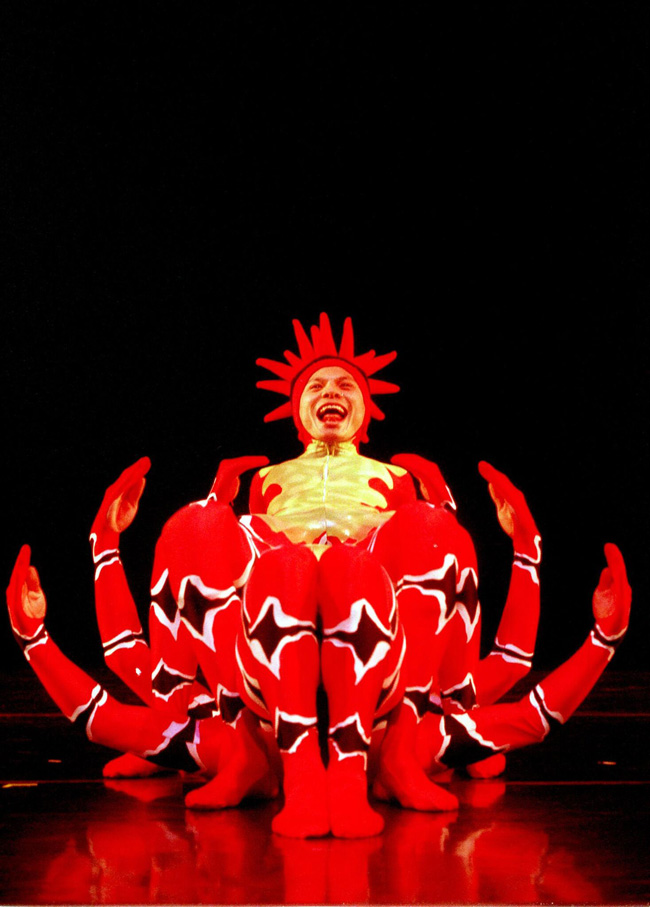 MOMIX - εικόνα 2