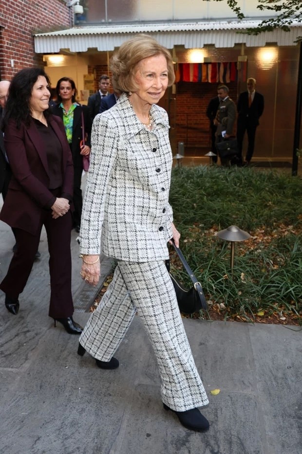 Σοφία της Ισπανίας | Αυτός είναι ο εξαψήφιος ετήσιος μισθός που λαμβάνει από τον βασιλικό Οίκο