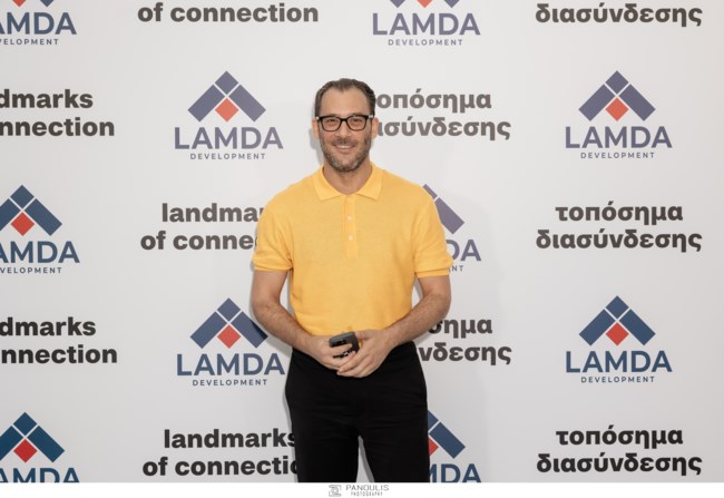 Αντίνοος Αλμπάνης