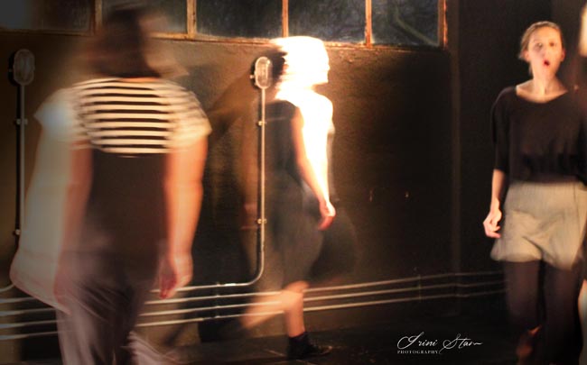 The Glass Between - εικόνα 2