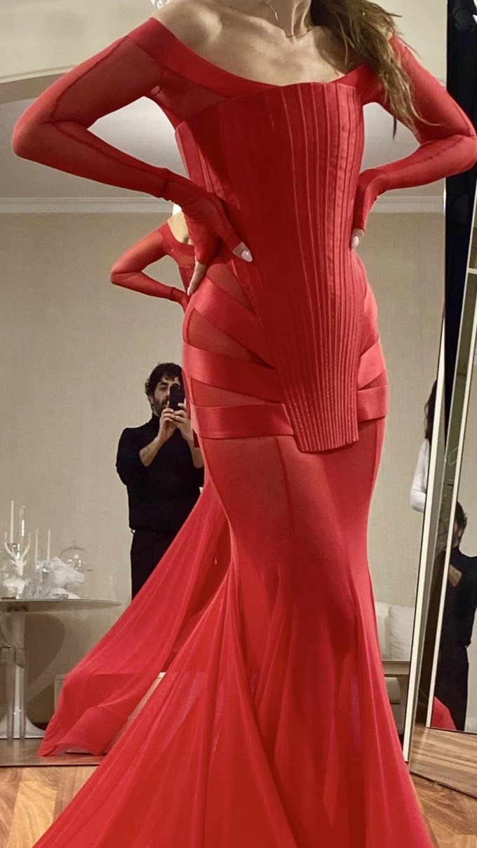 Γιάννης Λάσκος | Ο σχεδιαστής που δημιούργησε το look της Μπέττυς Μαγγίρα στη Εurovision μιλάει στο missbloom.gr