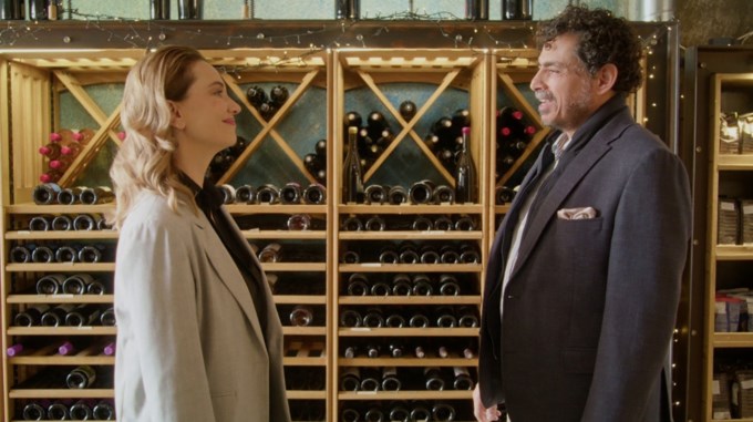 Να μ' αγαπάς