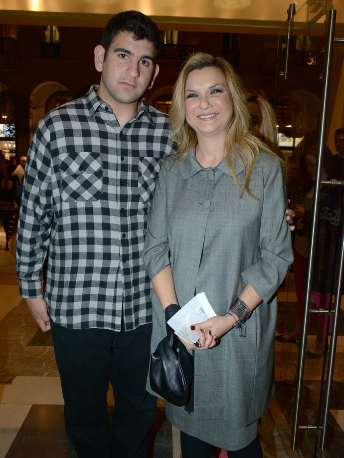 «Αρσενικό & Παλιά Δαντέλα» - εικόνα 12