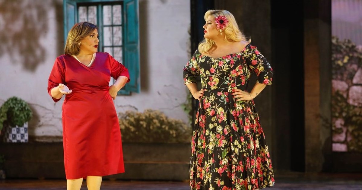 Η αντίδραση της Βίκυς Σταυροπούλου στην ερώτηση για τον γάμο της Δανάης Μπάρκα | 