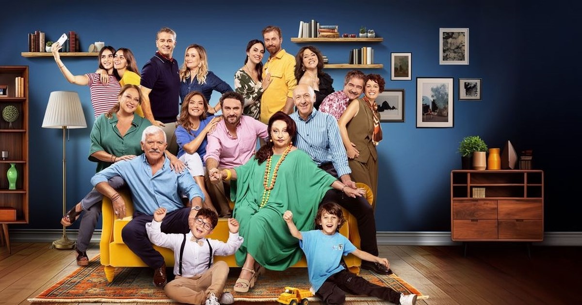 Η Γωγώ Καρτσάνα μάς συστήνει τον τηλεοπτικό "Βαγγελάκη" από το "Σόι σου"