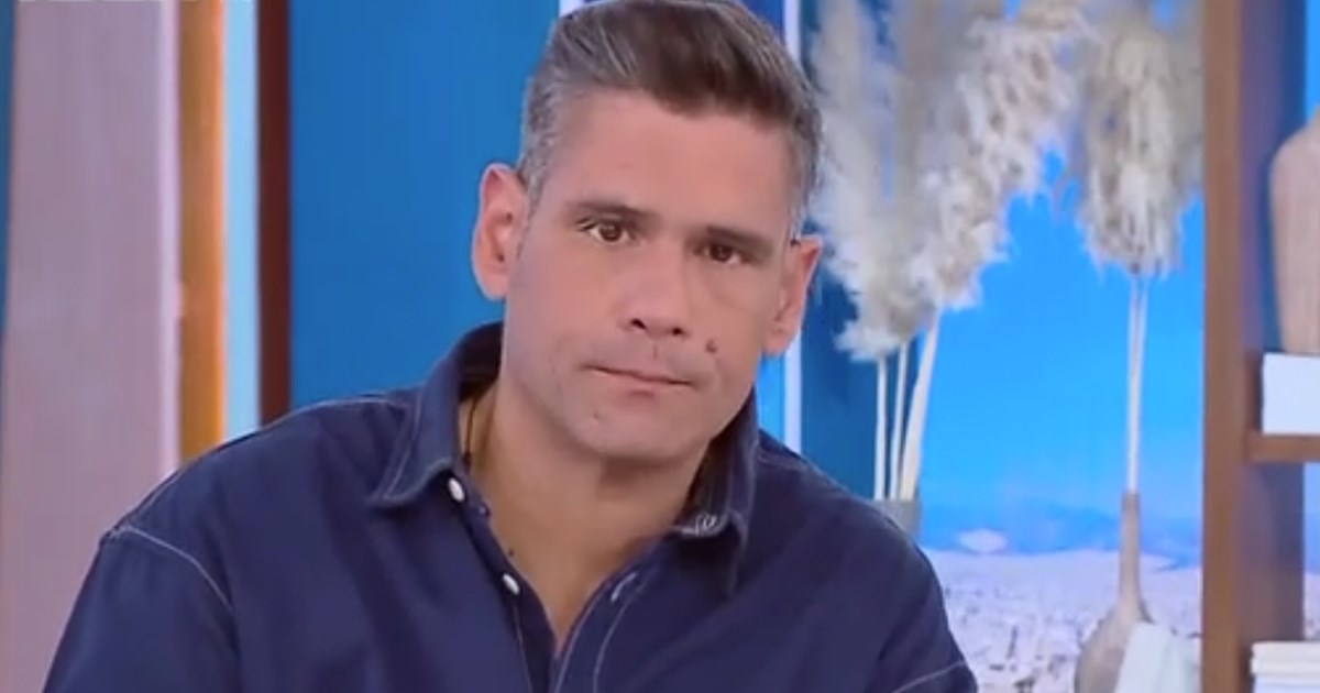 Συγκινεί ο Δημήτρης Ουγγαρέζος: 