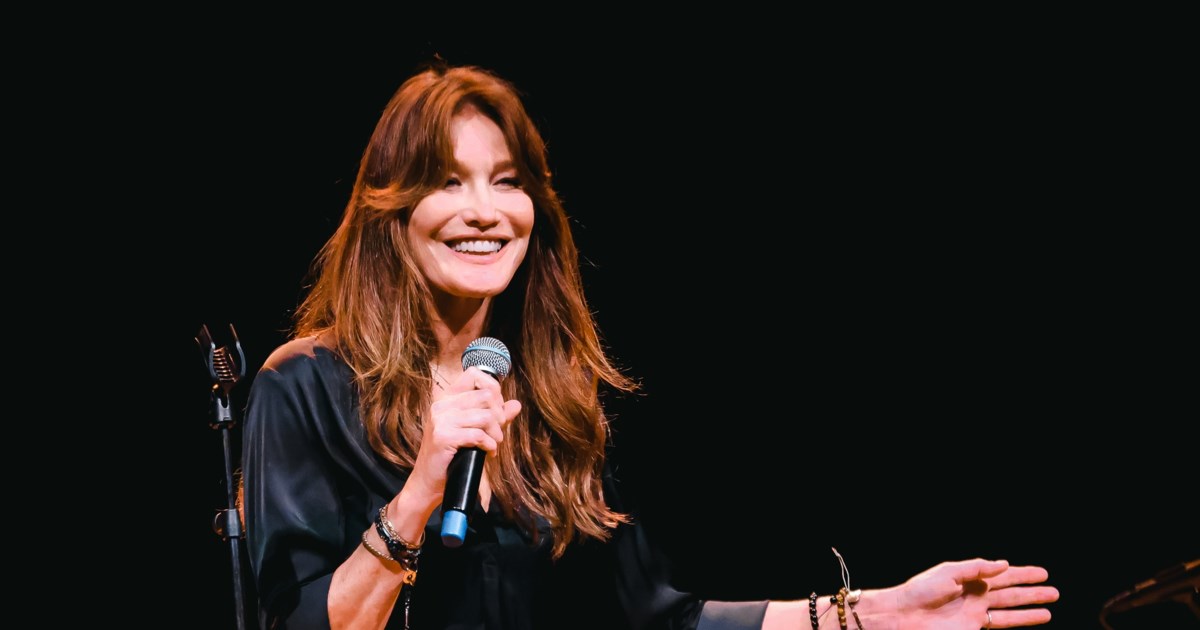 Carla Bruni | Ποζάρει με την 96χρονη μητέρα της και όλοι μιλούν για την ομοιότητά τους