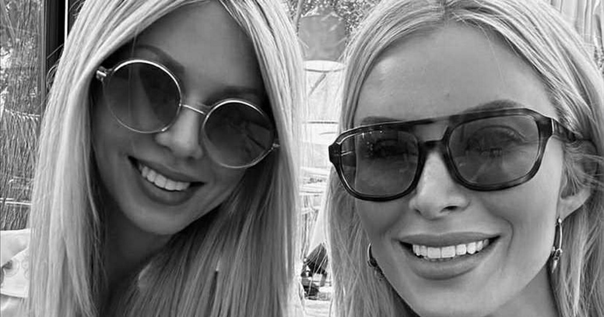 Σε Halloween mood η Κατερίνα Καινούργιου | Οι φωτογραφίες με τον εντυπωσιακό στολισμό