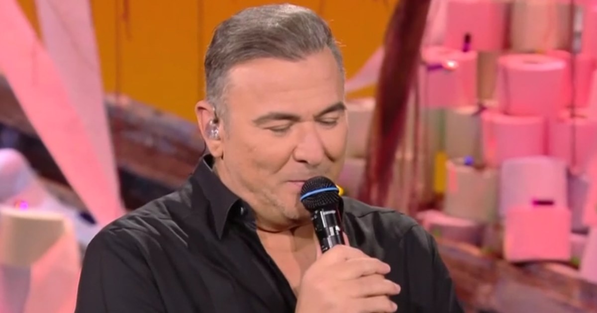 Συγκίνησε ο Αντώνης Ρέμος: 