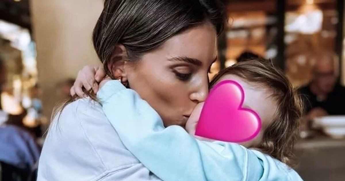 H Αθηνά Οικονομάκου δείχνει την αγαπημένη της πρωινή συνήθεια με τον γιο της