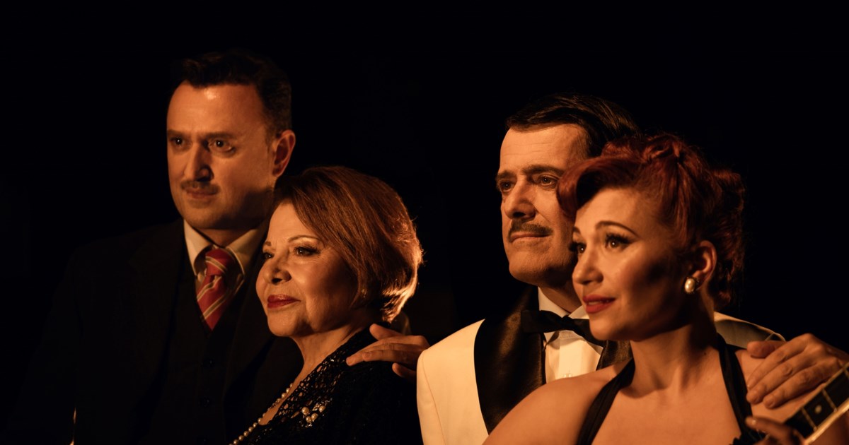 Η παράσταση "MANOLIS | Καρδιά σε Τέσσερις Χορδές" κάνει απόψ
