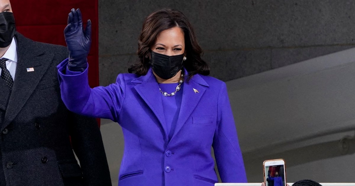 Kamala Harris | Το "κρυφό" μήνυμα πίσω από τη στιλιστική επιλογή της για...  | celebrities Ειδήσεις | Yupiii.gr