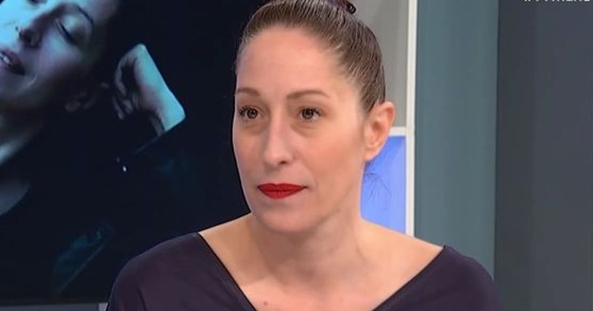 Κόρα Καρβούνη: “Την ώρα της υπόκλισης αρχίζουν τα γιουχαΐσματα, είναι ένας φοβερός λαός”