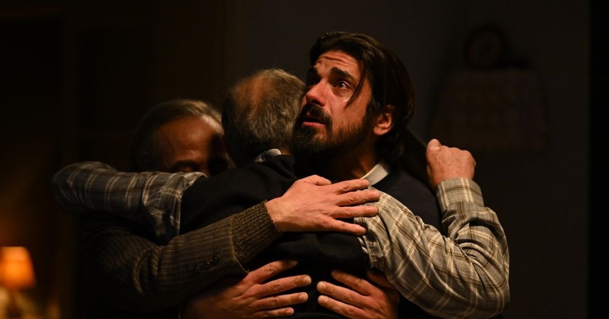 Άγιος Έρωτας | Ο Νικόλαος βρίσκει τον πατέρα του & ο Μαρκόπουλος αναθέτει μια ακόμη αποστολή