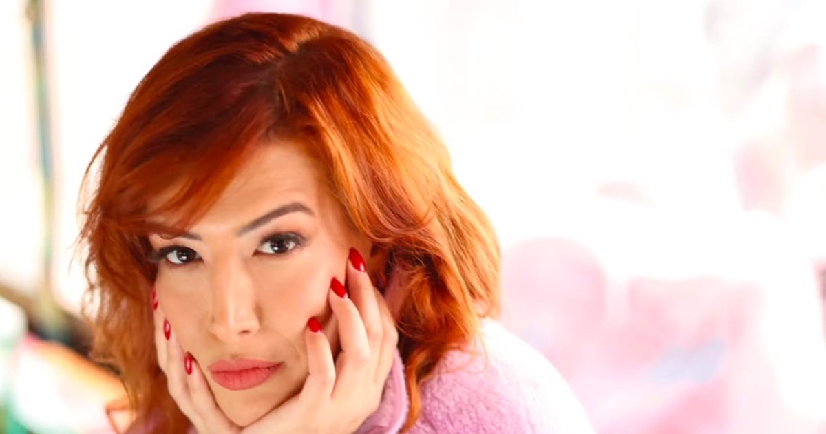 Συγκινεί η Μαριλού Κατσαφάδου: 