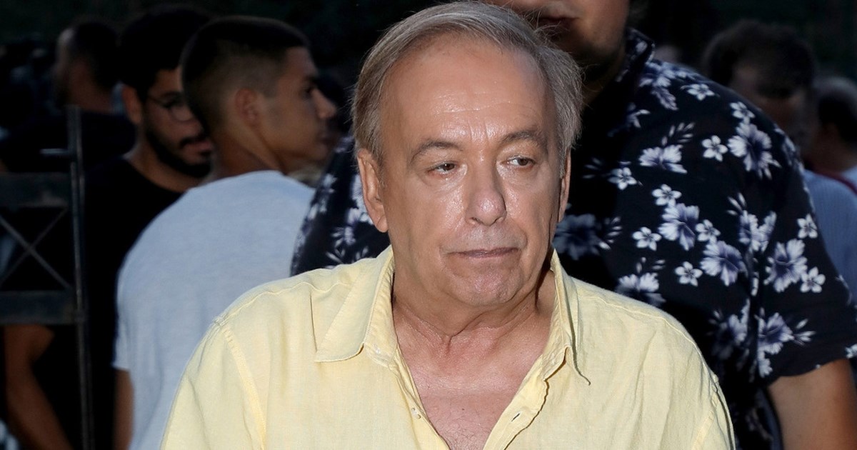 Ανδρέας Μικρούτσικος: 