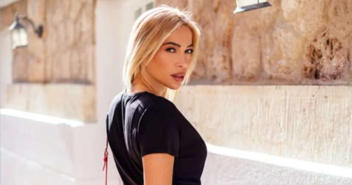 Αμάντα Μανωλάκου: 