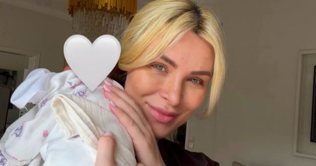 Κατερίνα Καινούργιου | Η πρώτη έξοδος &  η αλλαγή που έκανε μετά τη γέννηση της κόρης της