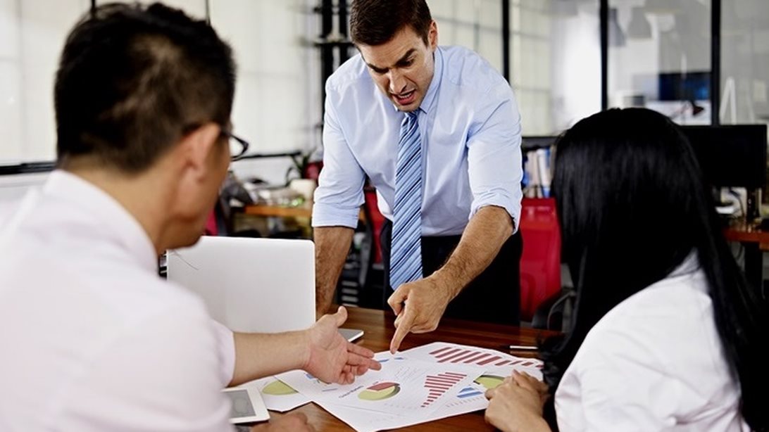 Πώς να χειριστείς κάποιον που δεν συμπαθείς
: Συμβουλές σε θέματα ψυχολογίας!