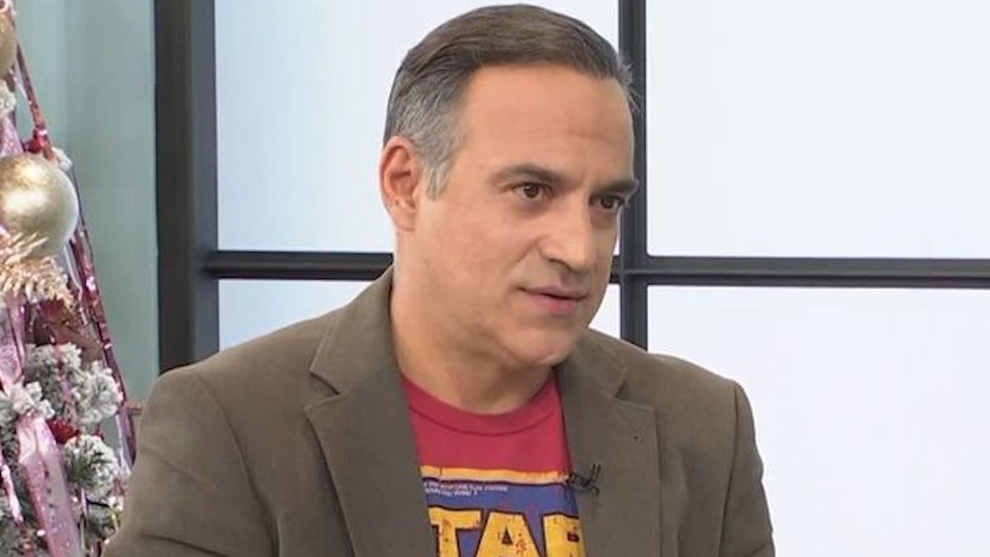 Κρατερός Κατσούλης: &quot;Η Κατερίνα Καραβάτου είναι ένας πολύ καθαρός και έντιμος άνθρωπος&quot;