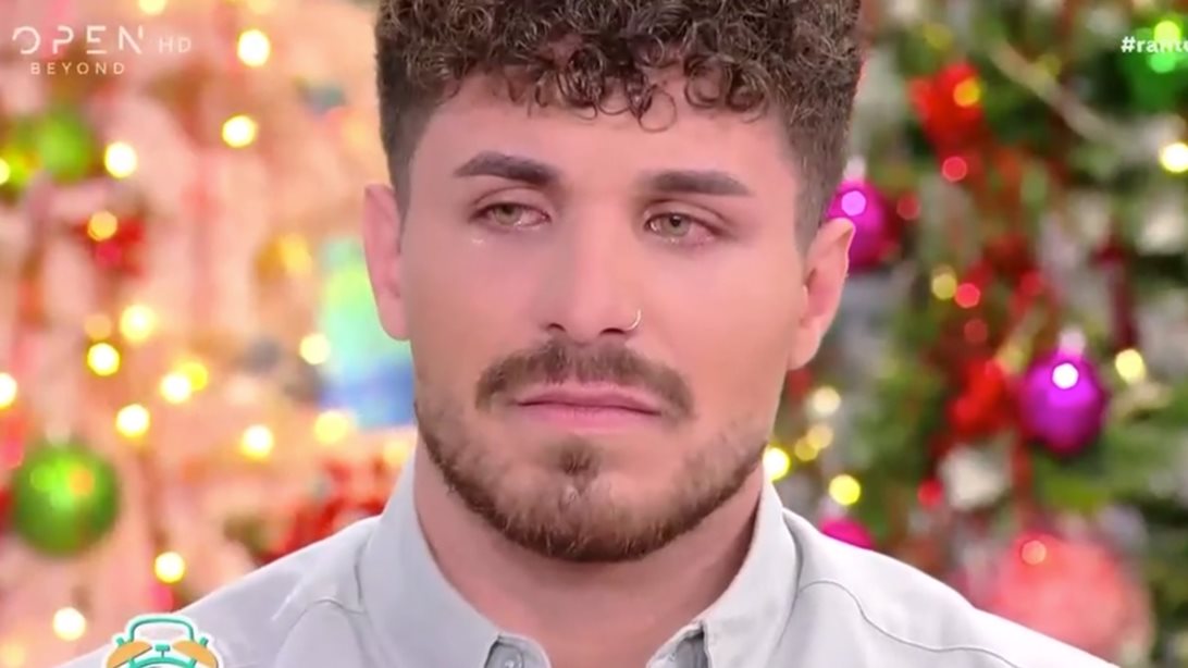 Λύγισε ο Στέφανος Παπαδόπουλος στο "Ραντεβού το ΣΚ" - "Εκεί ήταν που τρόμαξα γιατί με αιφνιδίασαν"