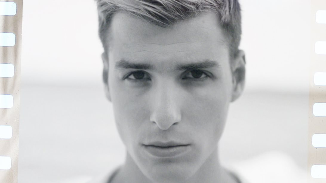 Στέφανος Πιτσίνιαγκας | Το πρώτο τραγούδι του νικητή του "House of Fame" κυκλοφόρησε!