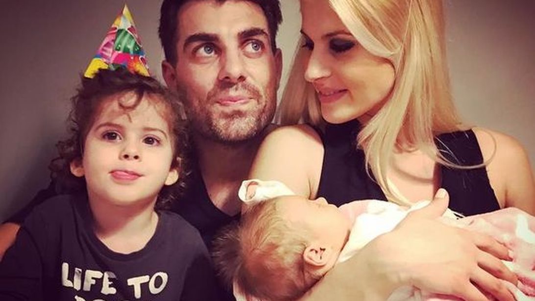 Στέλιος Χανταμπάκης: Δείτε πώς αντιδρά ο γιος του όταν τον βλέπει στο Survivor: Video