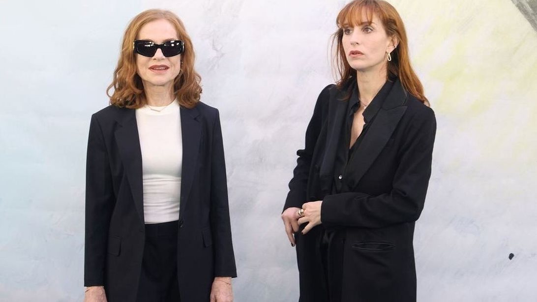 Στην Ελλάδα η Isabelle Huppert με την κόρη της, Lolita Chammah