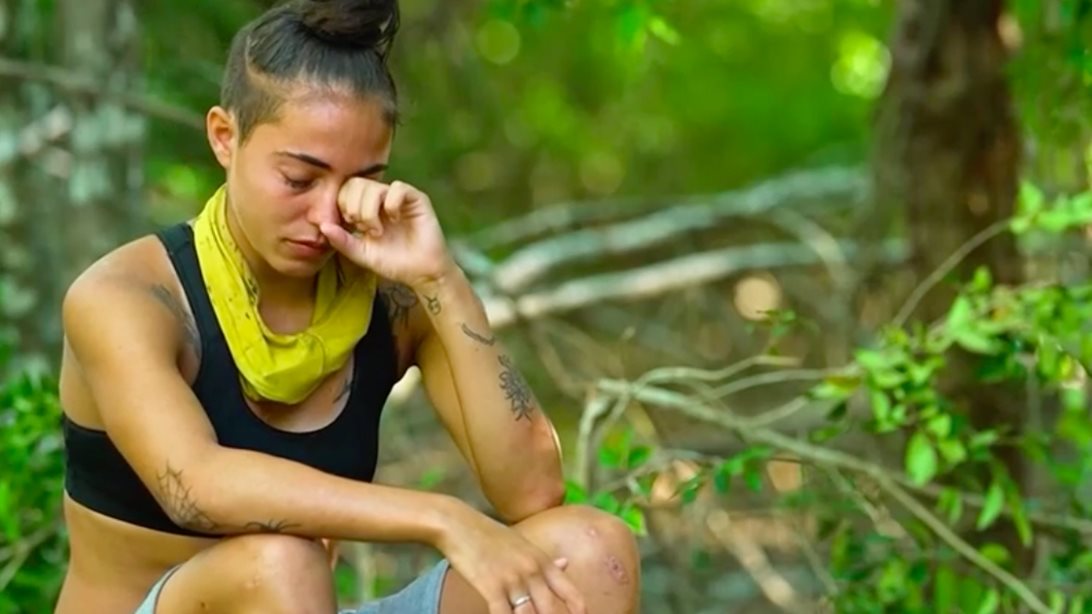 Survivor | "Λύγισε" η Στεφανία μιλώντας για τη σεξουαλικότητά της: "Μεγάλωσα σε μία μικρή κοινωνία και δεν το αποδεχόταν κανείς"